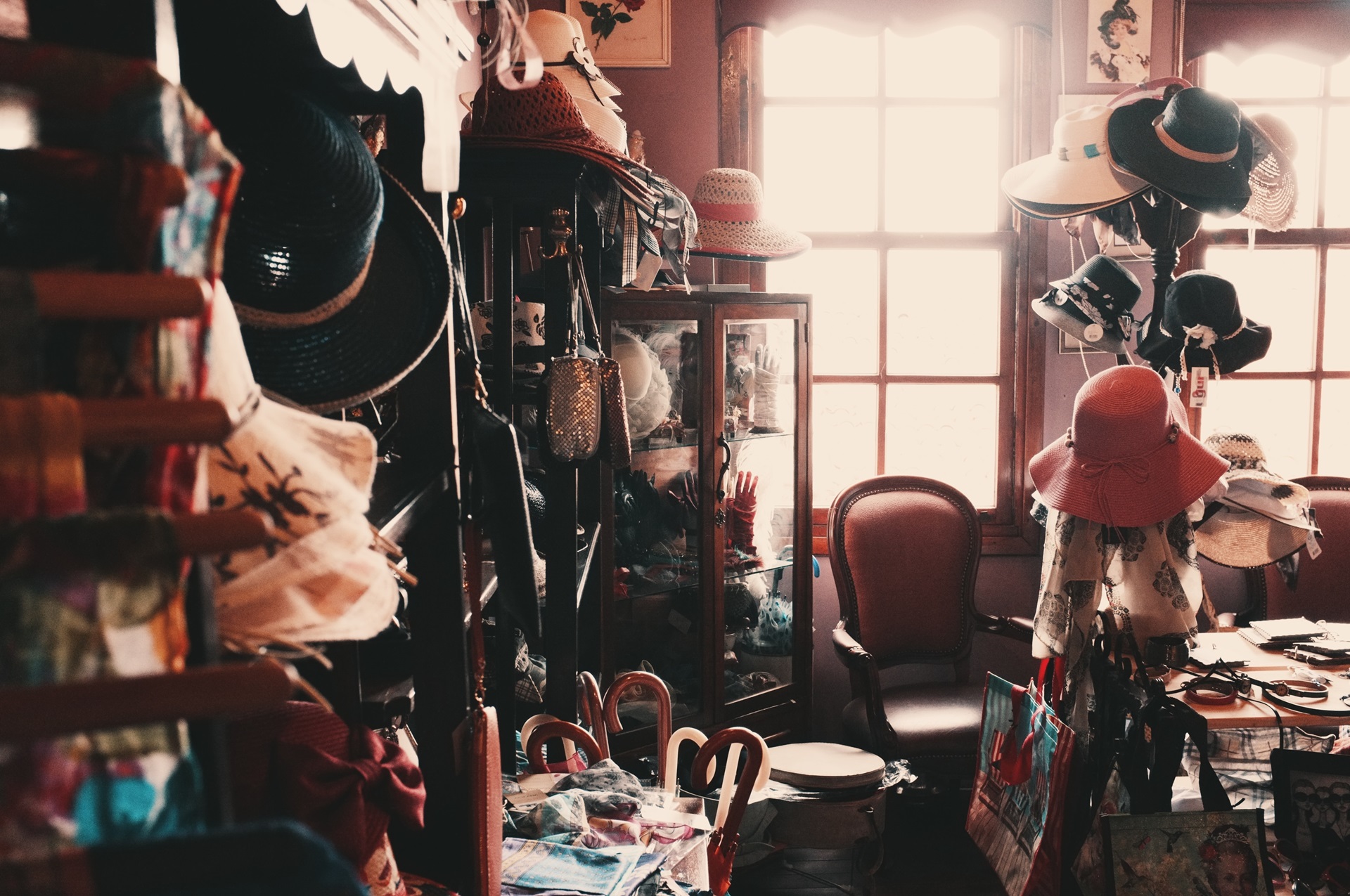 hoarded-room-of-womens-vintage-clothes