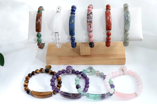 Guide to Wearing Crystal Bracelets for Healing (2)