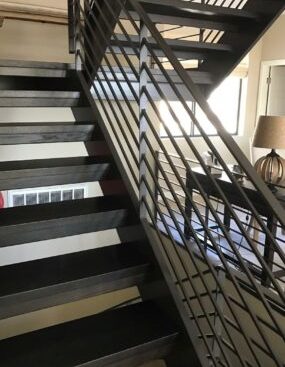 Metal-C-channel-stairs-horiz-iron-railing-285x449