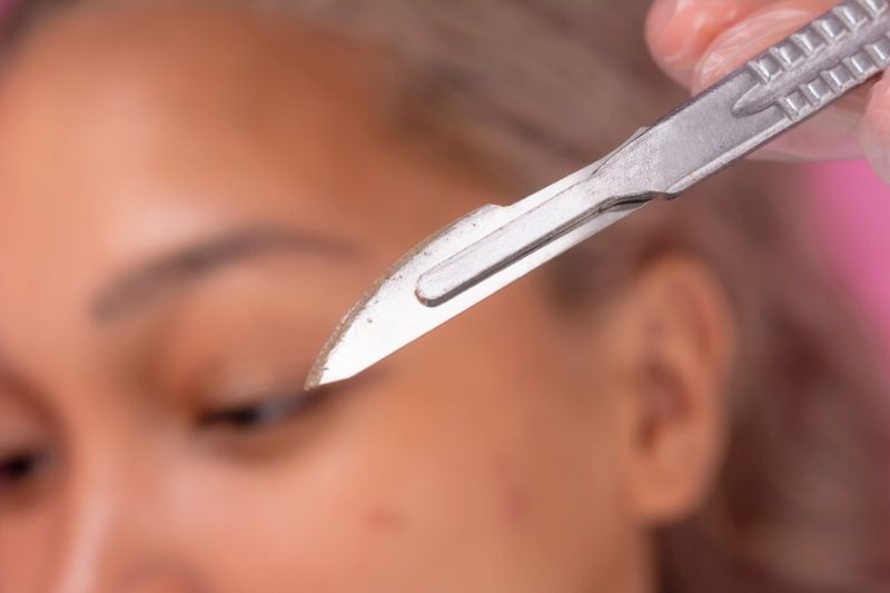 Professional dermaplaning tool for estheticians