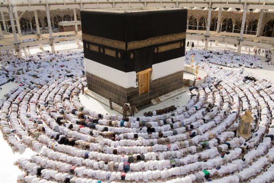 new-images-kaaba-mecca-after-restoration_21730-2618 (1)